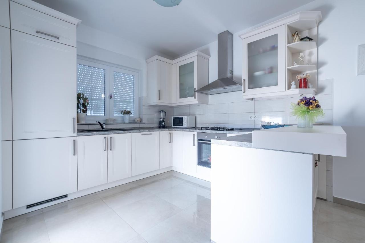 Apartments Sandrina วรซี ภายนอก รูปภาพ