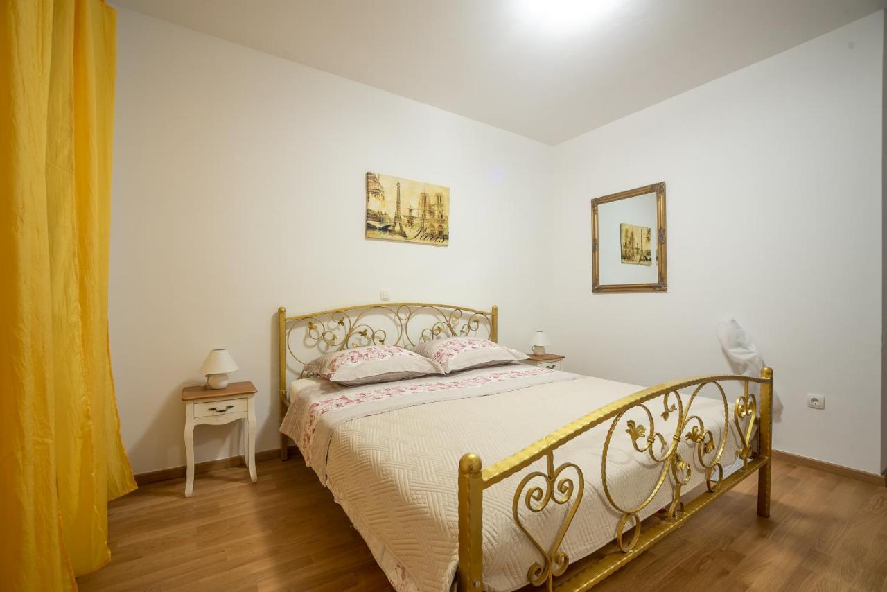 Apartments Sandrina วรซี ภายนอก รูปภาพ