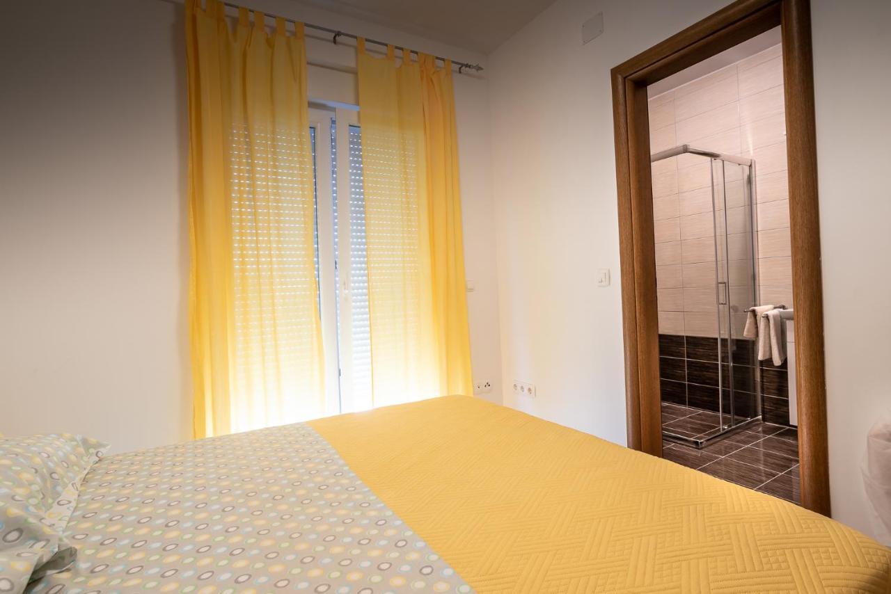 Apartments Sandrina วรซี ภายนอก รูปภาพ
