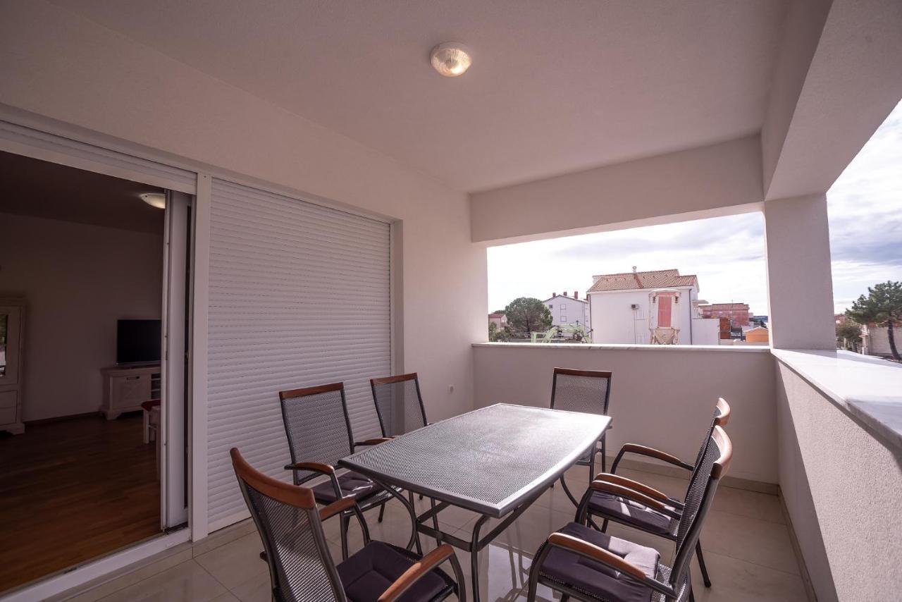 Apartments Sandrina วรซี ภายนอก รูปภาพ
