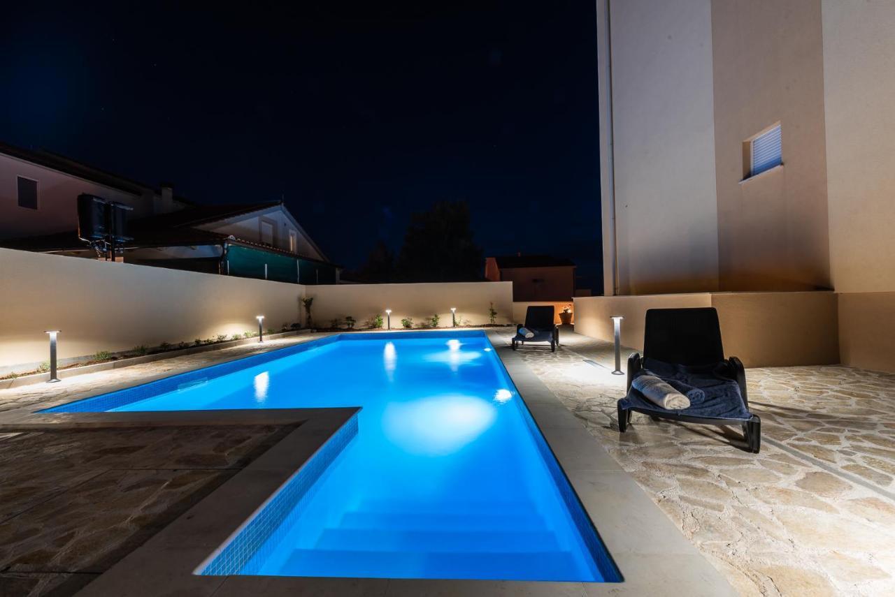 Apartments Sandrina วรซี ภายนอก รูปภาพ